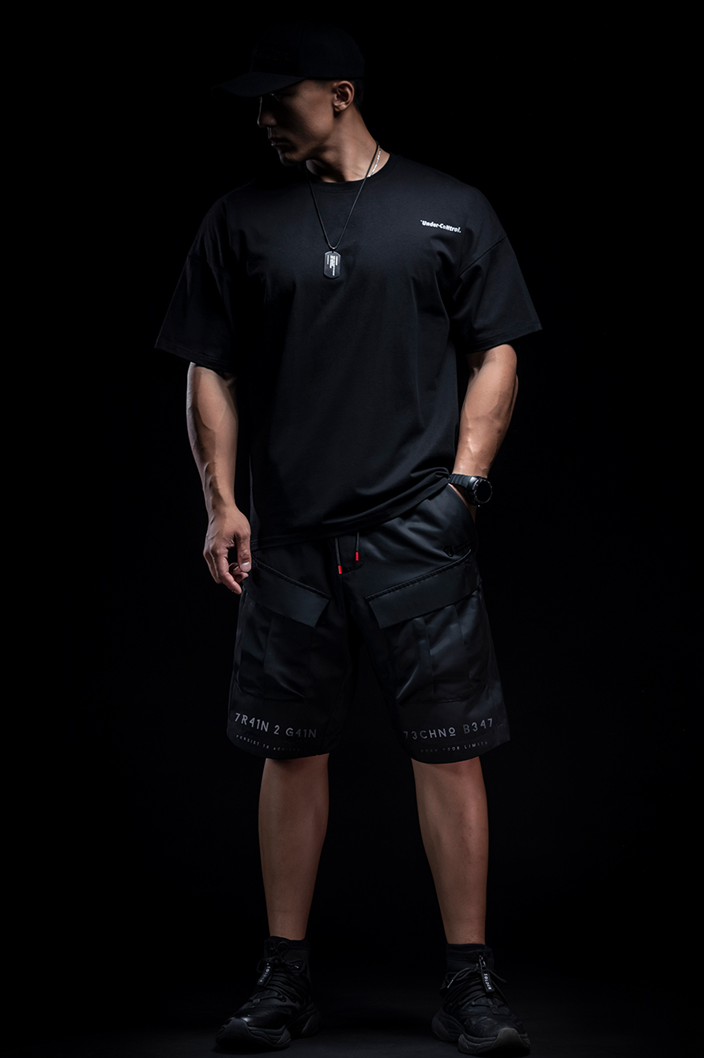 black fitness shorts