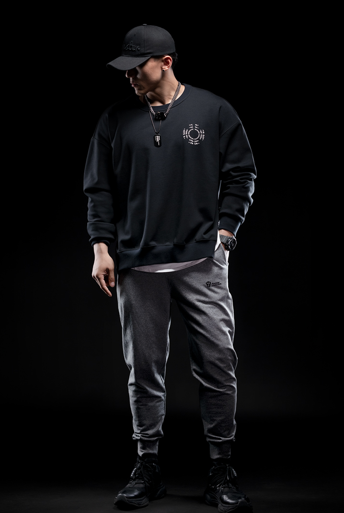 round neck sports sweater