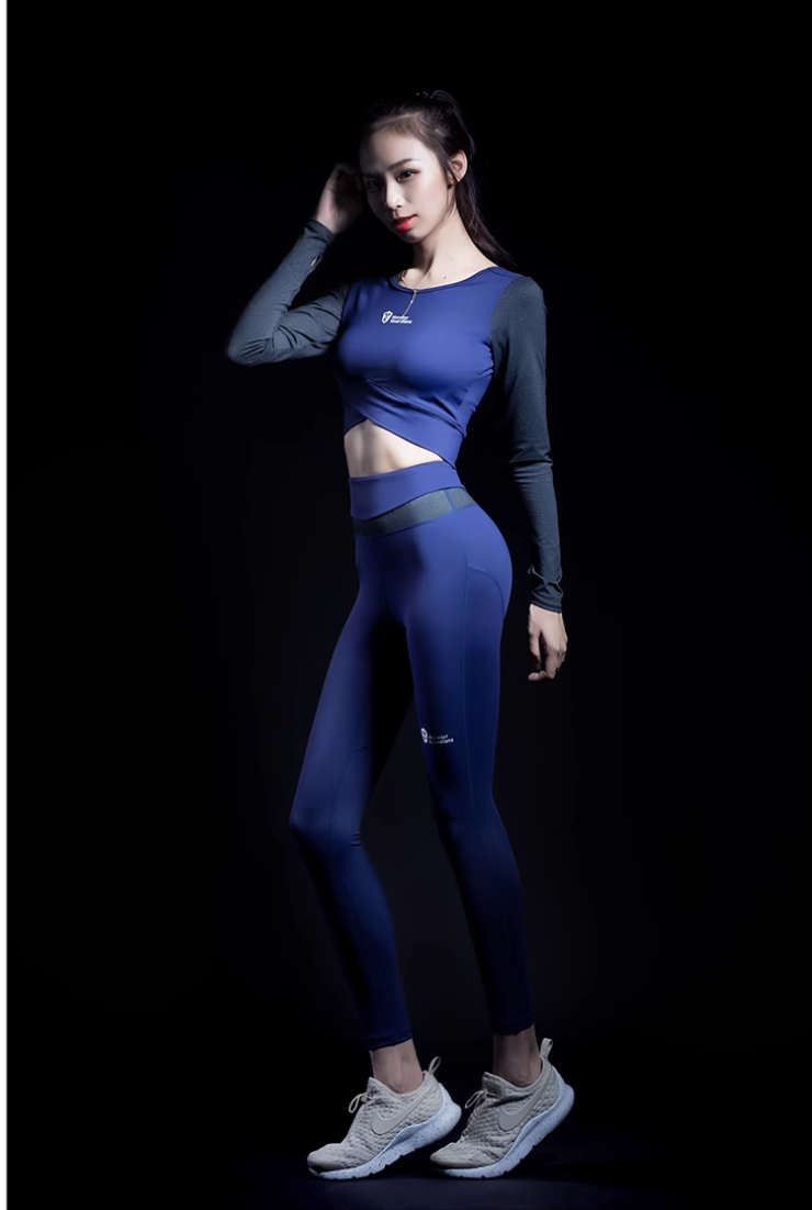 Performance Crop Leggings