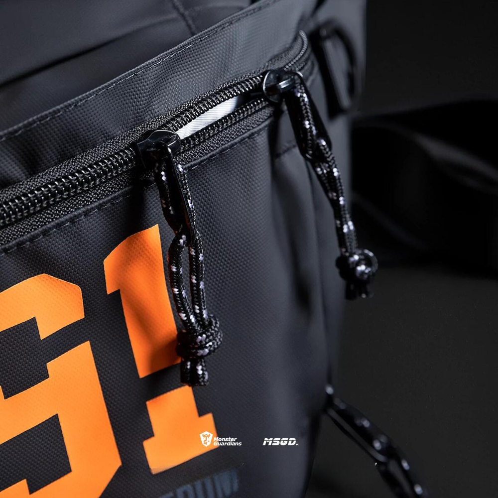 Multifunctional sports waist bag