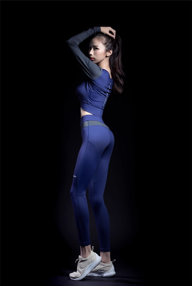 Performance Crop Leggings